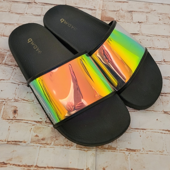 Qwave Iridescent Sandals Size 9 - Picture 1 of 5